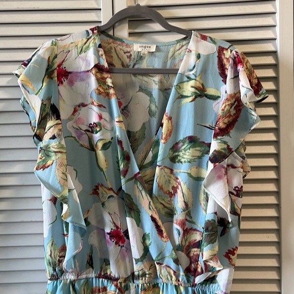 Cute summer, dressy romper - Picture 2 of 7